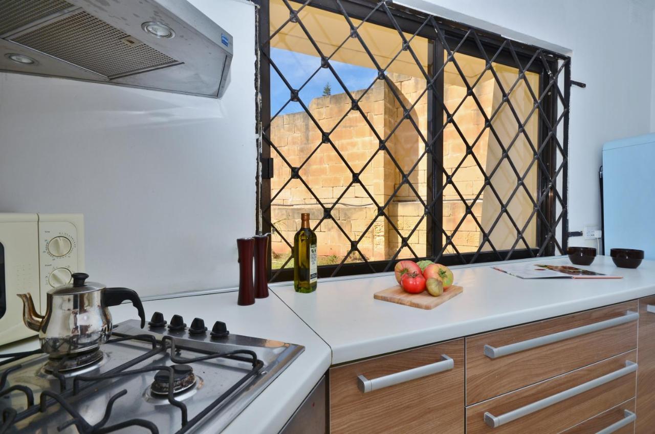 Light And Bright St Julians Central 1 Apartamento St. Julian's Exterior foto